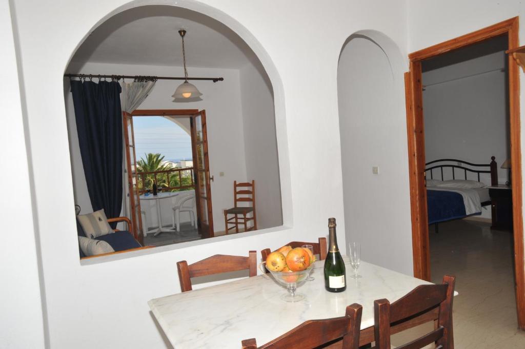 Sunflower Aparthotel Kamari  Room photo